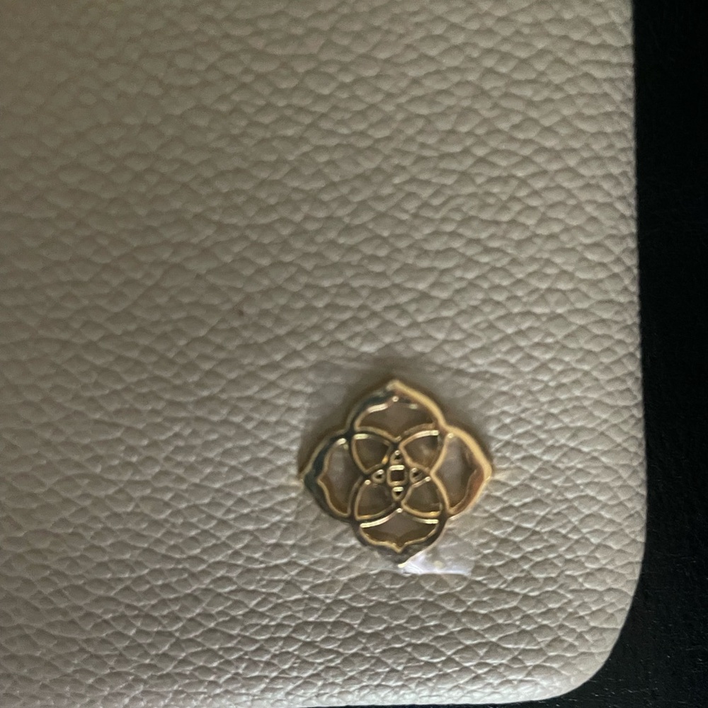 Brand New Kendra Scott wristlet